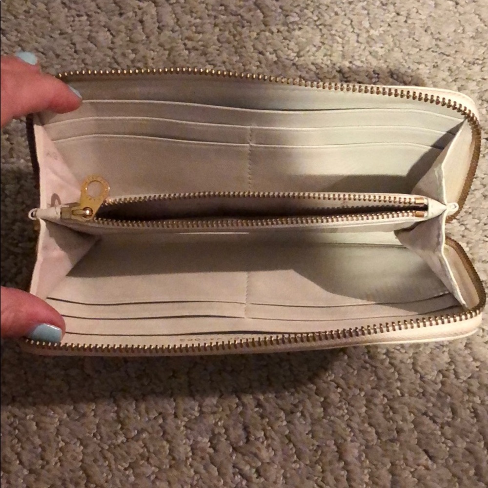 Marc Jacobs Wallet - Picture 4 of 5
